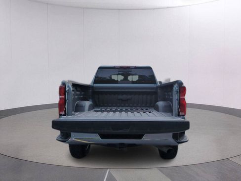 Used 2026 Chevrolet Silverado 2500 LTZ w/ LTZ Convenience Package AWD/4WD image 5