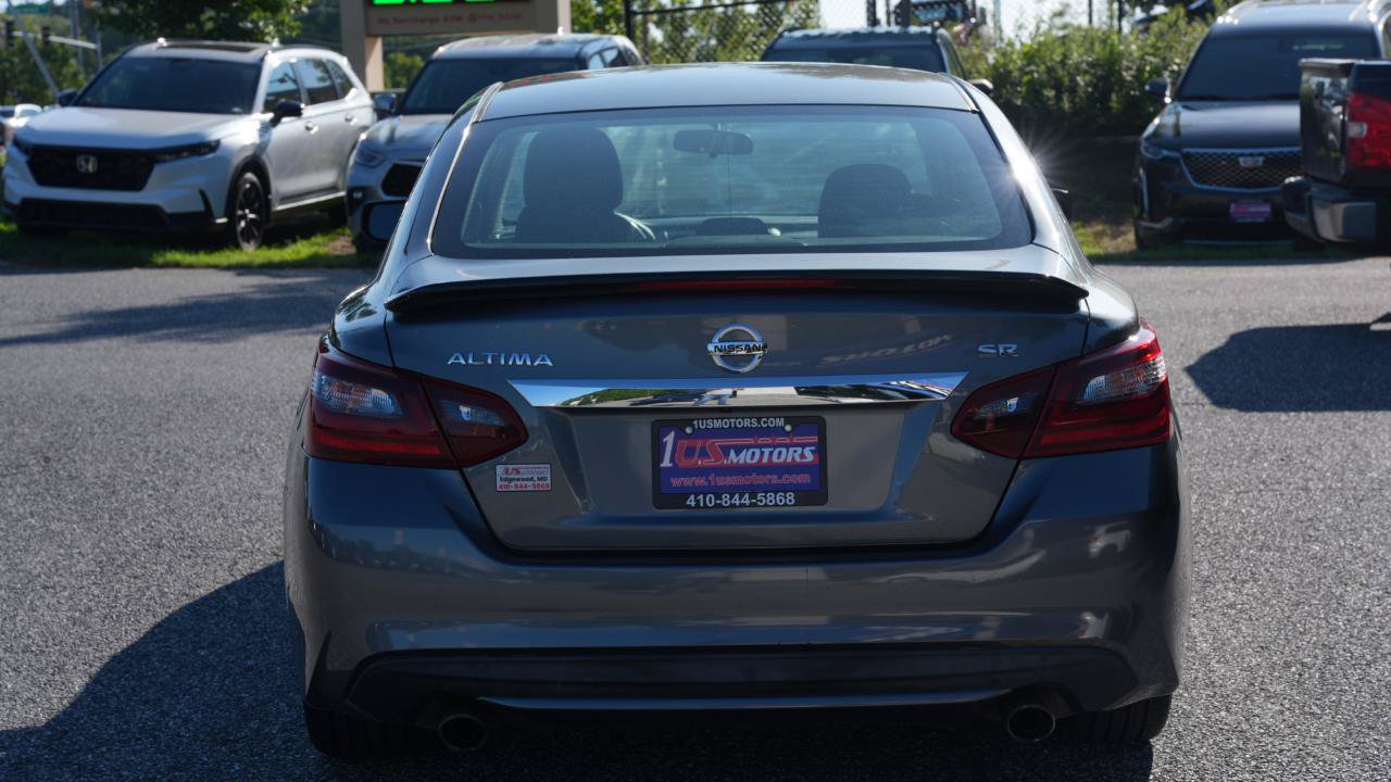Used 2017 Nissan Altima 2.5 SR w/ Midnight Edition Package FWD image 6