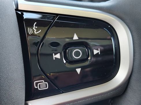 New 2026 Volvo XC90 B6 Plus image 15