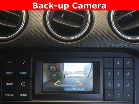 Used 2018 Ford Mustang Coupe RWD image 6