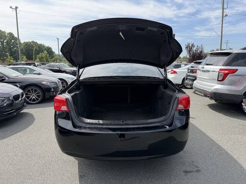 Used 2017 Chevrolet Impala LS FWD image 11