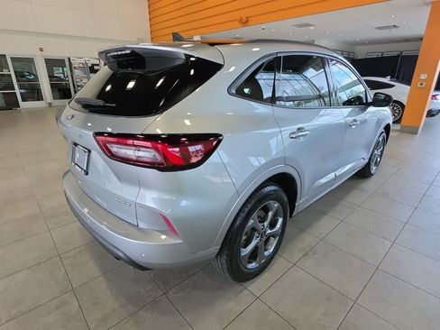 Used 2023 Ford Escape ST-Line w/ Tech Pack #1 AWD/4WD image 8