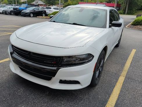 Used 2020 Dodge Charger SXT w/ Plus Group AWD/4WD image 4