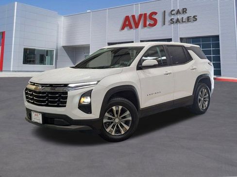 Used 2025 Chevrolet Equinox LT image 1