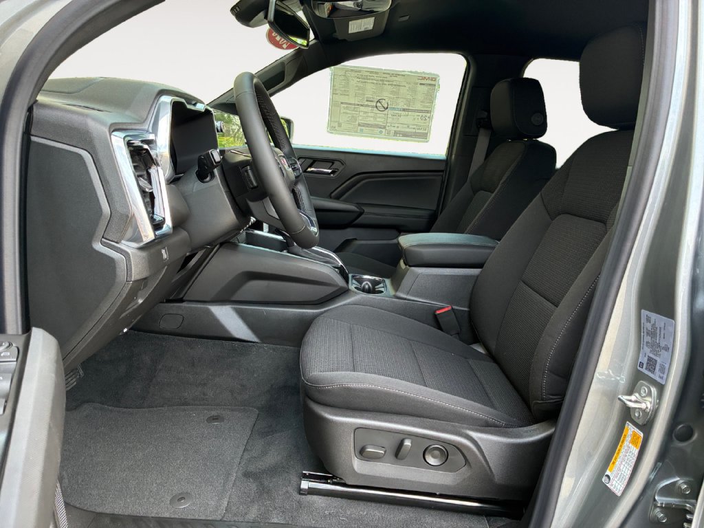 New 2026 GMC Canyon Elevation w/ Convenience Package RWD image 9