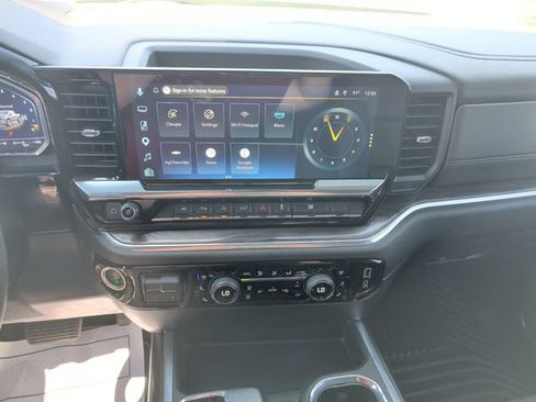 Used 2025 Chevrolet Silverado 1500 LTZ w/ LTZ Premium Package AWD/4WD image 23