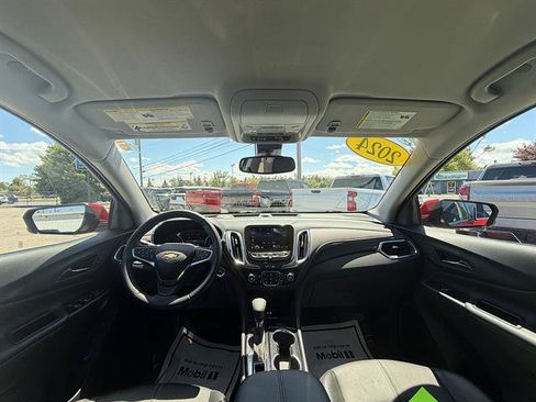 Used 2024 Chevrolet Equinox Premier AWD/4WD image 19