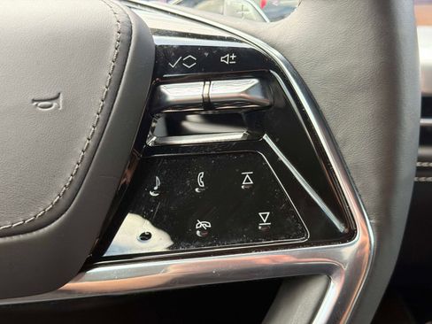 Used 2025 Cadillac Escalade Sport Platinum image 52