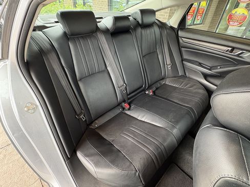 Used 2018 Honda Accord EX-L image 29