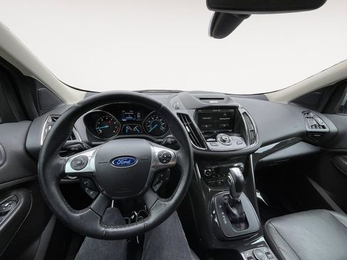 Used 2014 Ford Escape Titanium w/ Equipment Group 401A FWD image 10