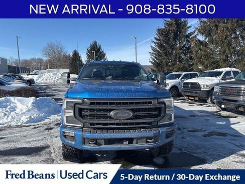 Used 2021 Ford F250 Lariat image 2