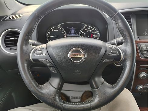 Used 2017 Nissan Pathfinder Platinum w/ Midnight Edition Package image 15