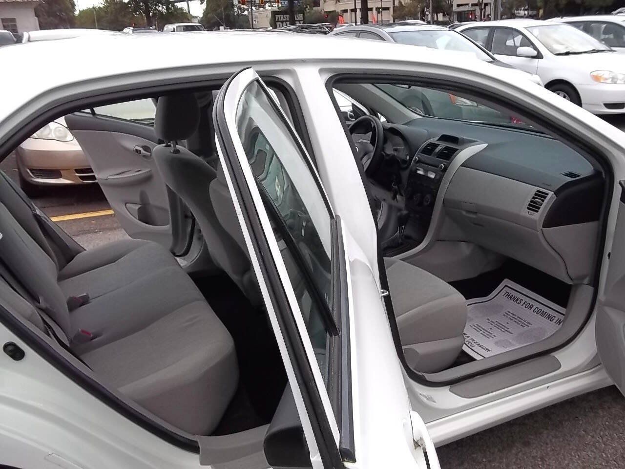 Used 2013 Toyota Corolla L FWD image 10