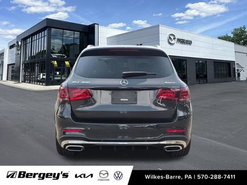 Used 2022 Mercedes-Benz GLC 300 4MATIC image 10