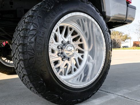 Used 2022 Ford F250 Platinum w/ FX4 Off-Road Package AWD/4WD image 64