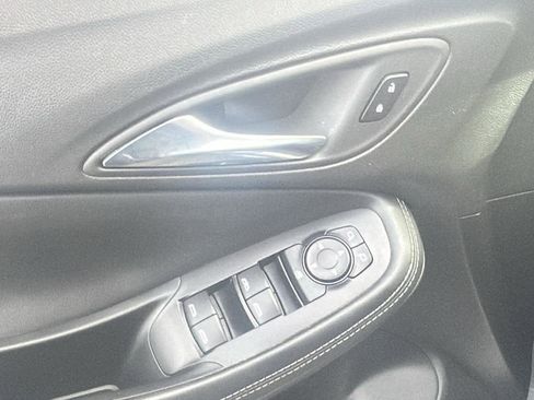 Used 2022 Buick Encore GX Preferred w/ Sport Touring Package image 19