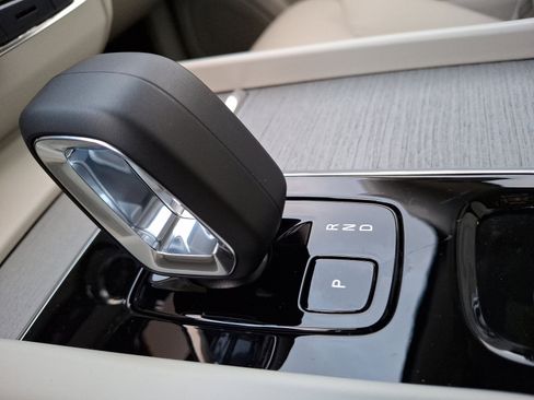 New 2025 Volvo XC60 T8 Plus w/ Protection Package Premier image 11