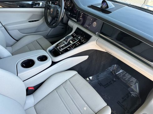 Certified 2023 Porsche Panamera 4S AWD/4WD image 16