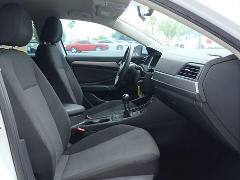 Used 2021 Volkswagen Jetta S w/ Driver Assistance Package image 34