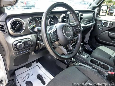 Used 2023 Jeep Wrangler Unlimited w/ Cold Weather Group AWD/4WD image 12
