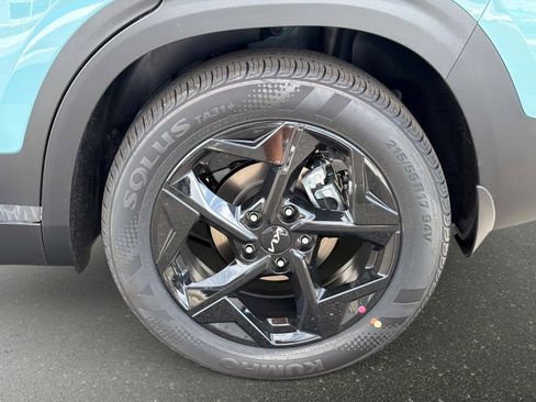 New 2026 Kia Seltos EX FWD image 9