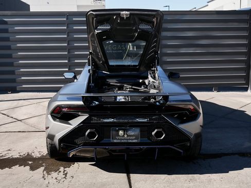 Used 2023 Lamborghini Huracan Tecnica image 16