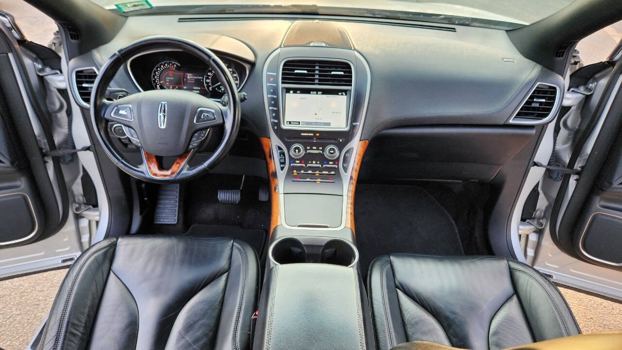 Used 2016 Lincoln MKX Select w/ Select Plus Package AWD/4WD image 30