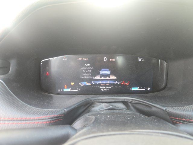 Used 2024 Jeep Compass Trailhawk w/ Trailhawk Elite Group AWD/4WD image 5
