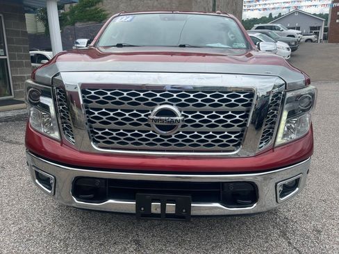 Used 2017 Nissan Titan SL AWD/4WD image 3