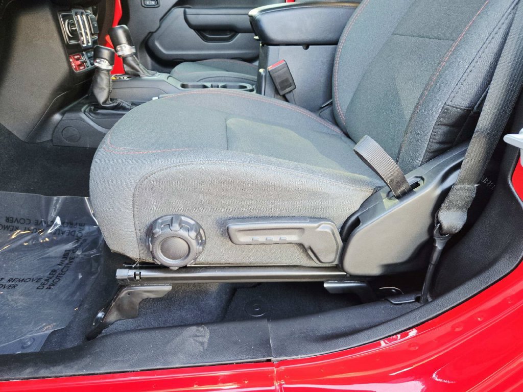 Used 2026 Jeep Wrangler Rubicon AWD/4WD image 37