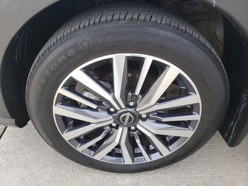 Used 2023 Nissan Kicks SV image 45