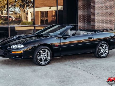 Used 1999 Chevrolet Camaro Z28 w/ SS Performance/Appearance Pkg image 57