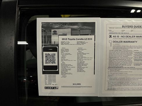 Used 2015 Toyota Corolla LE FWD image 13