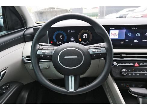 Certified 2026 Hyundai Tucson SE FWD image 15