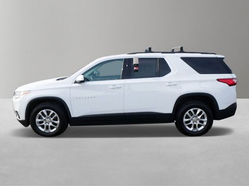 Used 2020 Chevrolet Traverse LT image 6