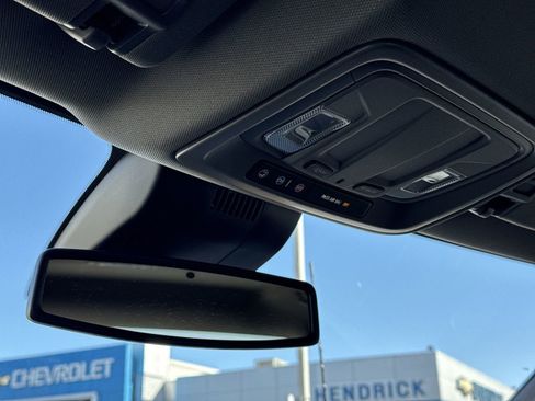 Used 2026 Chevrolet Silverado 2500 Custom w/ Custom Value Package image 27