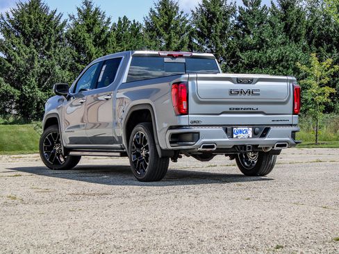 New 2026 GMC Sierra 1500 Denali w/ Denali Reserve Package AWD/4WD image 8