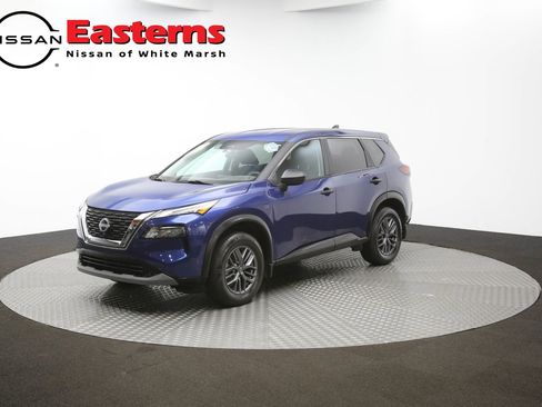 Used 2023 Nissan Rogue S image 89