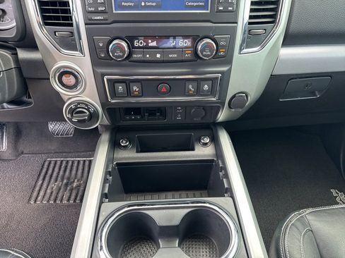 Used 2018 Nissan Titan PRO-4X w/ Pro-4x Convenience Package AWD/4WD image 51
