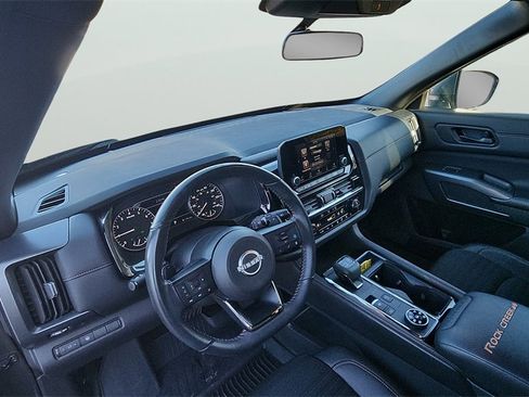 Used 2024 Nissan Pathfinder Rock Creek image 18