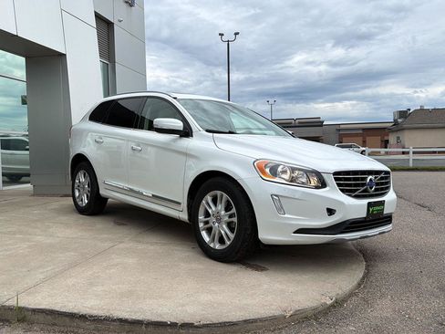 Used 2016 Volvo XC60 T5 Premier AWD/4WD image 3