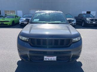 Used 2025 Jeep Grand Cherokee L Laredo video 2