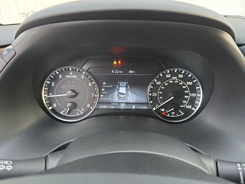 Used 2024 Nissan Armada SL w/ Captain's Chairs Package image 27