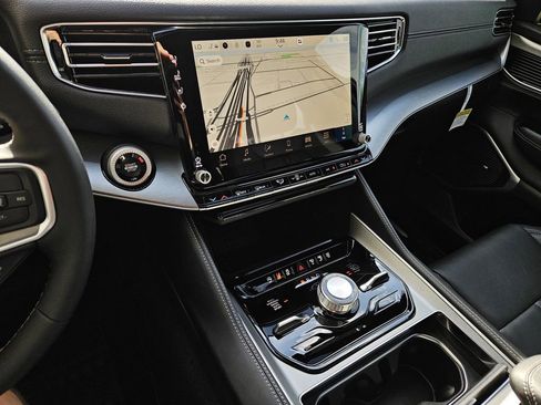 New 2026 Jeep Grand Wagoneer 4WD image 21