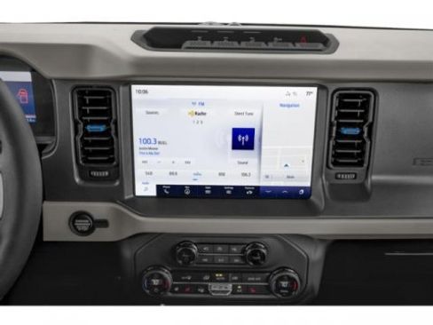 Used 2024 Ford Bronco Wildtrak image 9