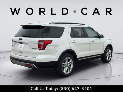 Used 2016 Ford Explorer XLT w/ Equipment Group 202A image 3