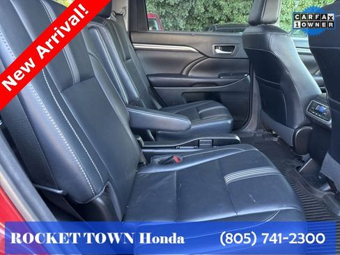 Used 2017 Toyota Highlander SE image 9