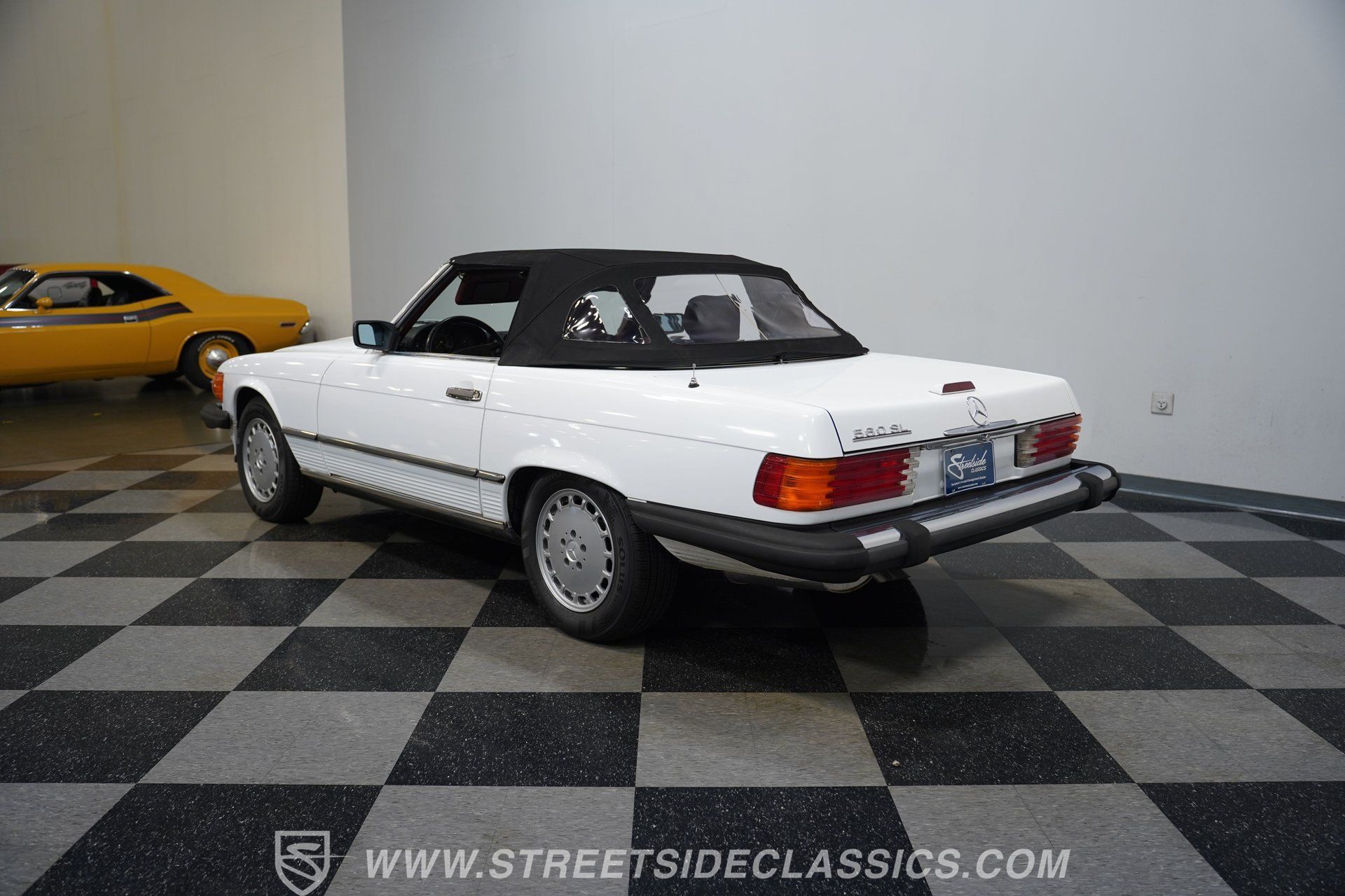 Used 1989 Mercedes-Benz 560 SL image 10