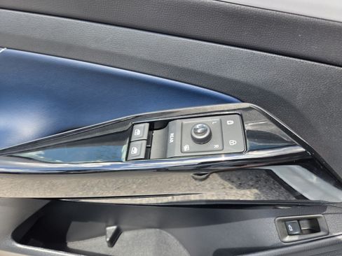 Used 2024 Volkswagen ID.4 S RWD image 22