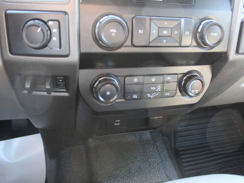 Used 2019 Ford F350 XL w/ Power Equipment Group image 17